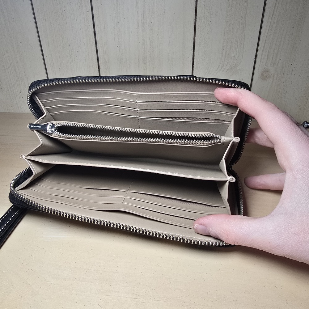 Coach Long Zip Around Wallet Black & White Checkerboard Print model CR622 Rare - Picture 9 of 16